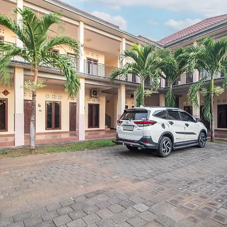 Oyo Life 93504 Kost Krisna